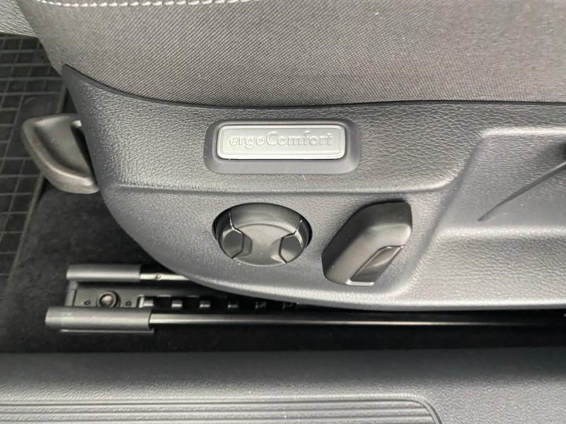 VW Passat Variant Business TDI SCR DSG