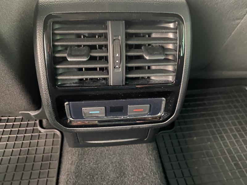 VW Passat Variant Business TDI SCR DSG