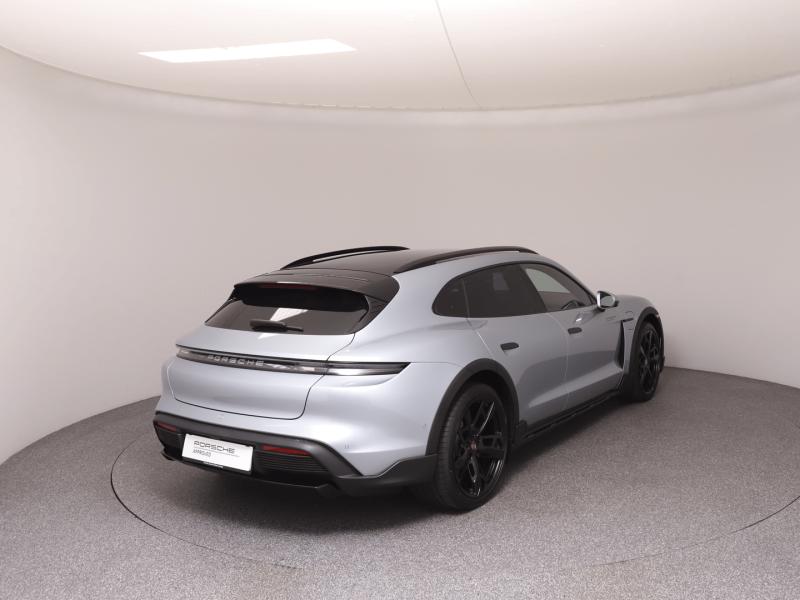 Porsche Taycan 4 Cross Turismo