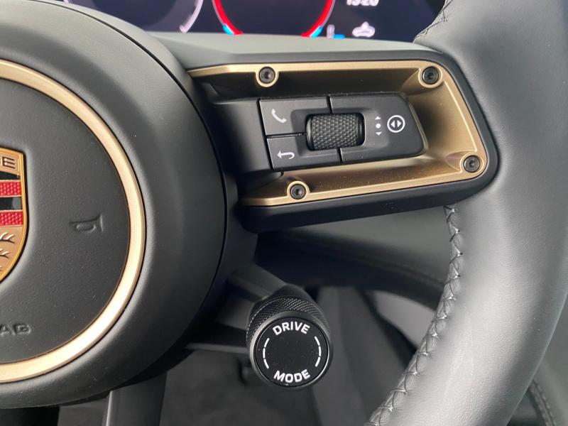 Porsche Taycan 4 Cross Turismo