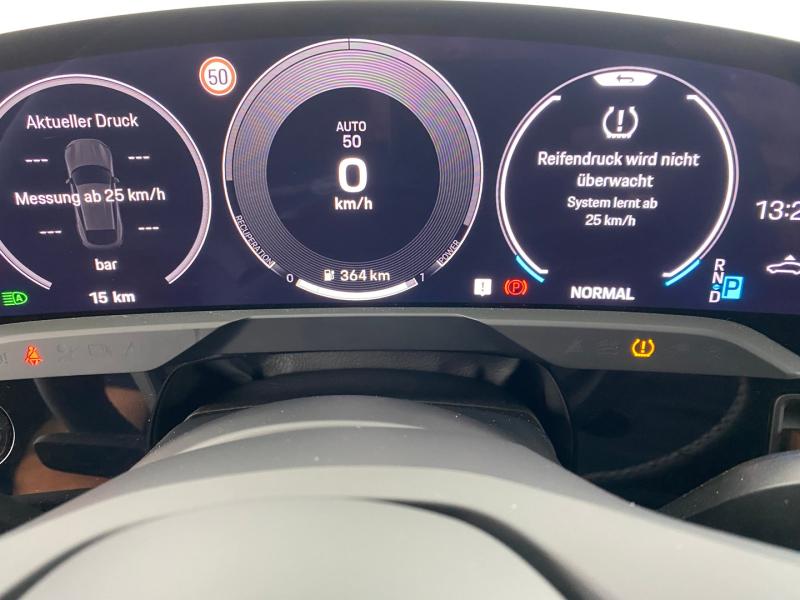 Porsche Taycan 4 Cross Turismo