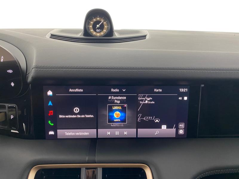 Porsche Taycan 4 Cross Turismo