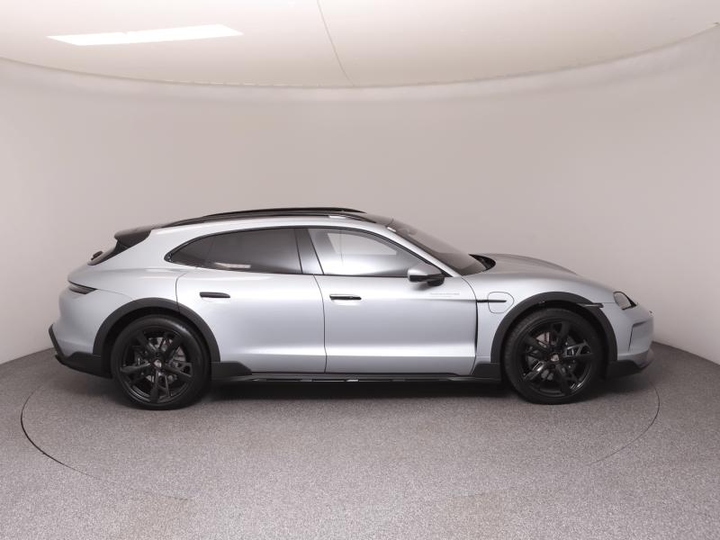 Porsche Taycan 4 Cross Turismo