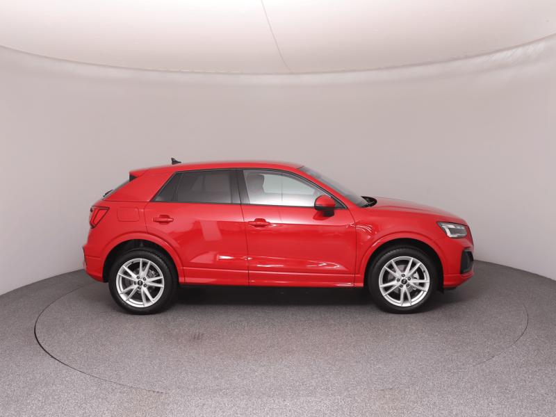 Audi Q2 30 TFSI admired