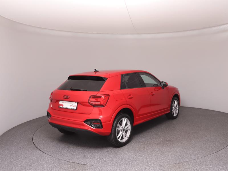 Audi Q2 30 TFSI admired