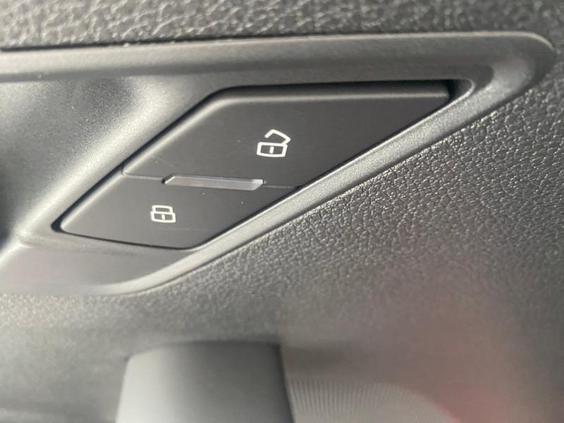 Audi Q2 30 TFSI admired