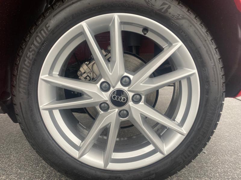 Audi Q2 30 TFSI admired