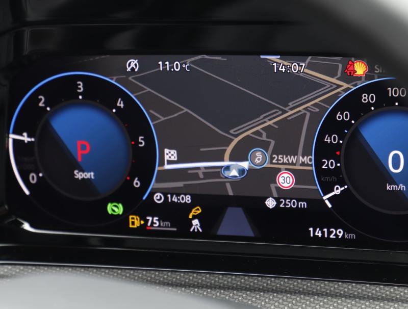 VW Golf Variant R-Line TDI DSG