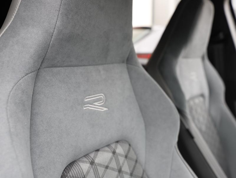 VW Golf Variant R-Line TDI DSG