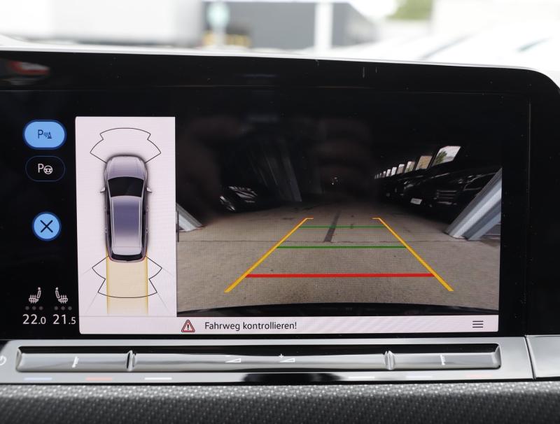 VW Golf Variant R-Line TDI DSG