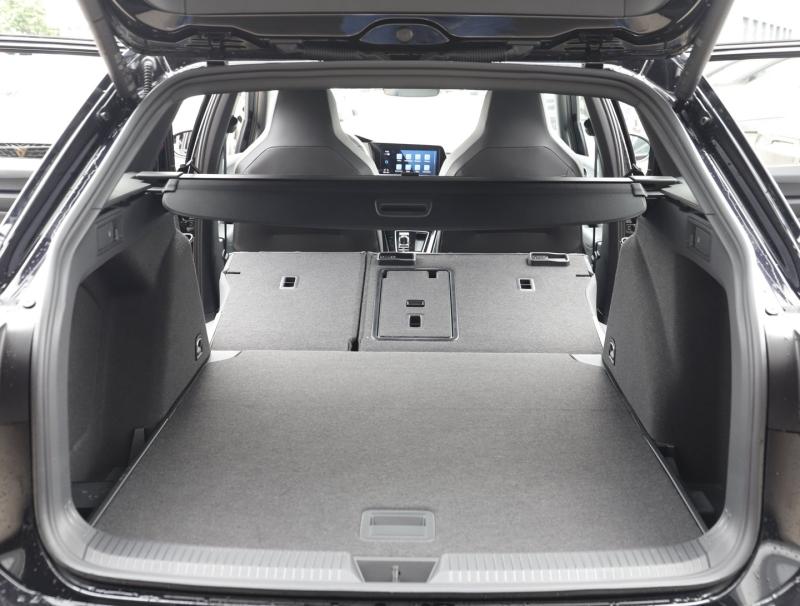 VW Golf Variant R-Line TDI DSG