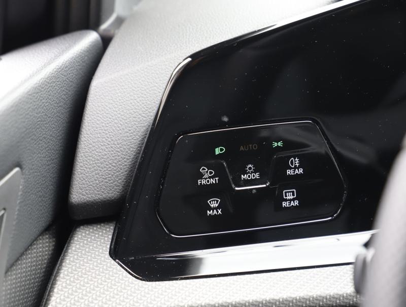 VW Golf Variant R-Line TDI DSG