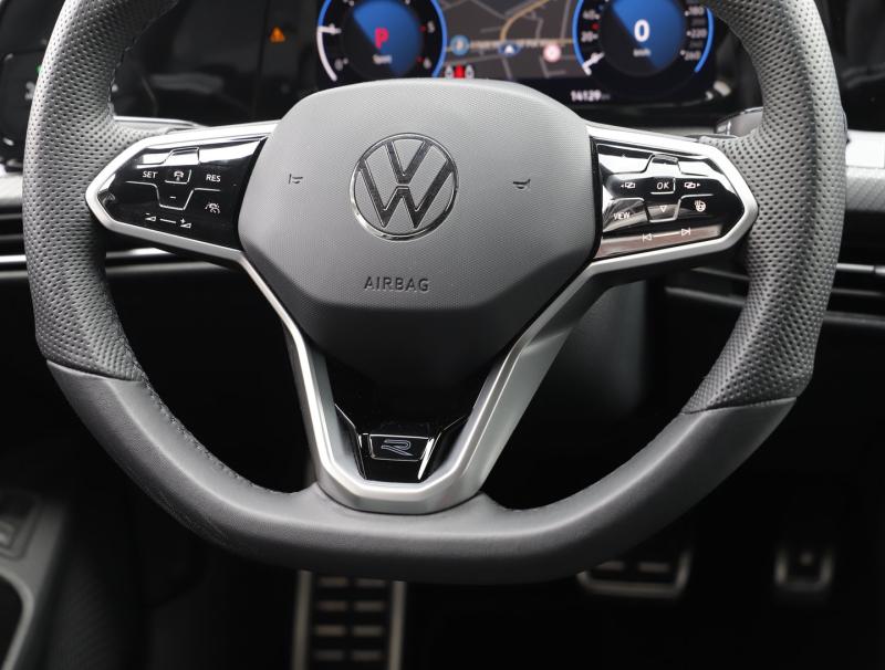 VW Golf Variant R-Line TDI DSG