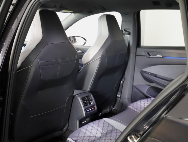 VW Golf Variant R-Line TDI DSG