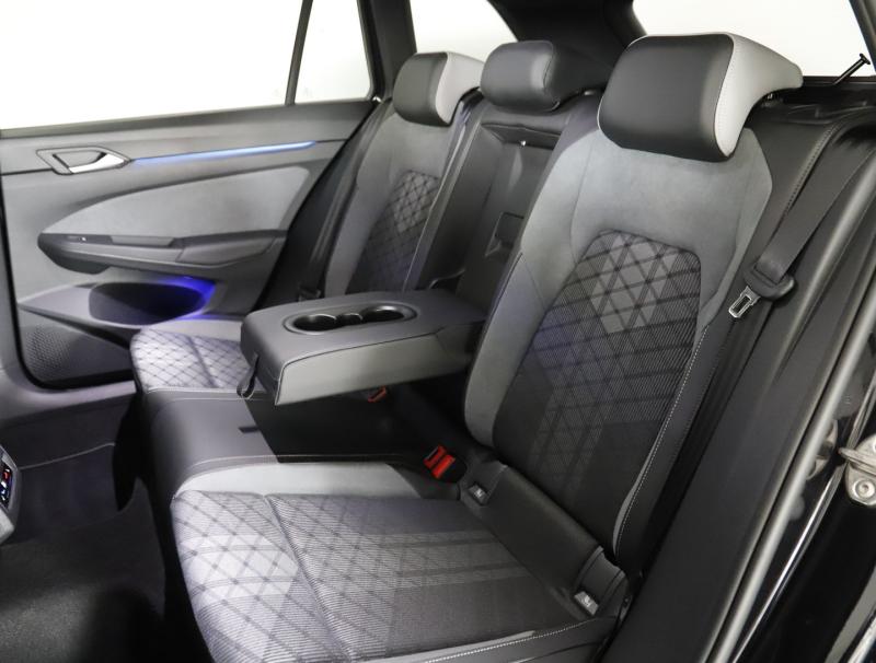 VW Golf Variant R-Line TDI DSG