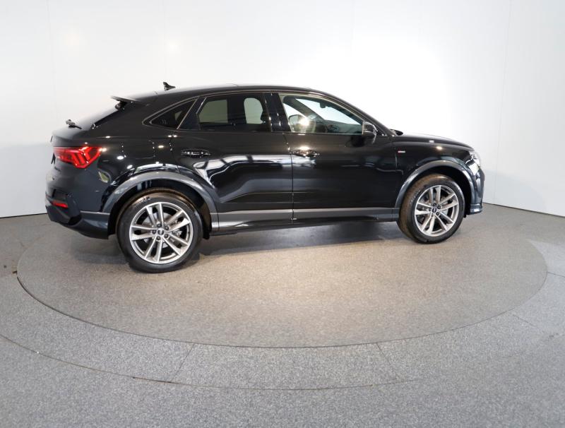 Audi Q3 Sportback e-tron 45 TFSI e S line ext