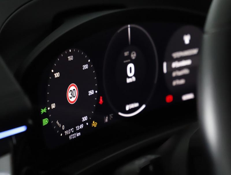 Porsche Macan 4