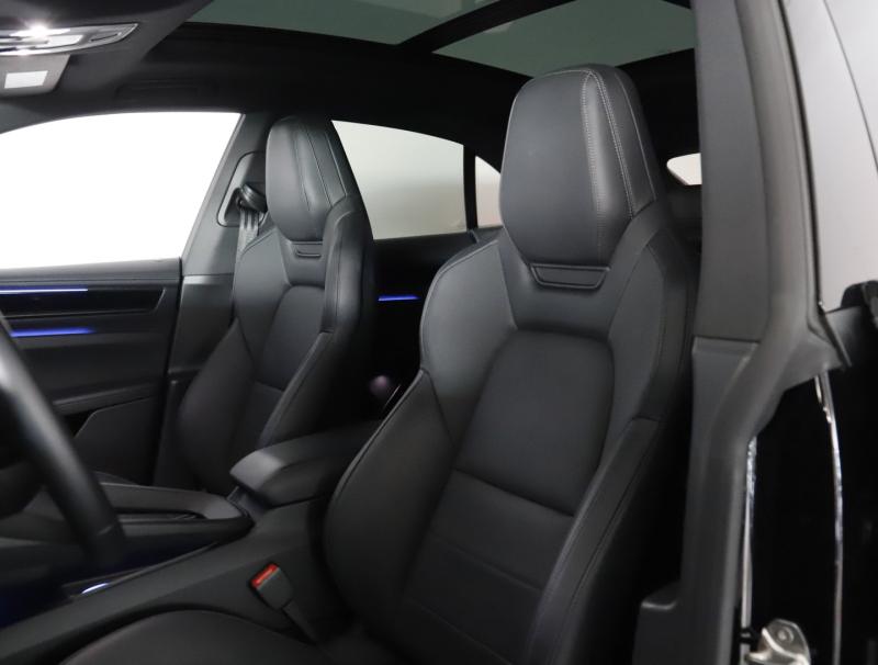 Porsche Macan 4