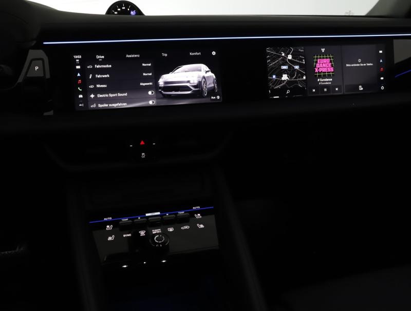 Porsche Macan 4
