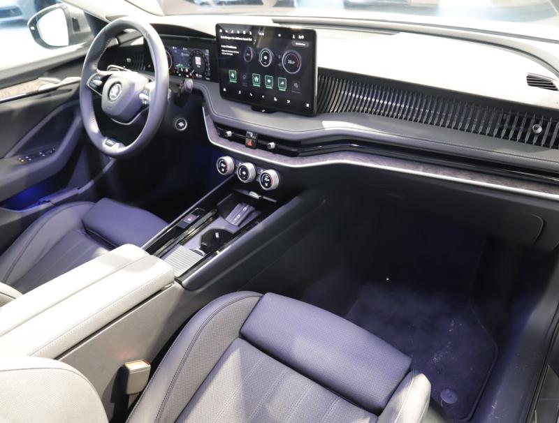 Škoda Superb Combi L&K iV TSI DSG