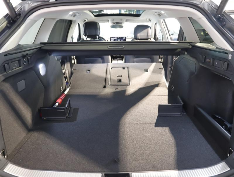Škoda Superb Combi L&K iV TSI DSG
