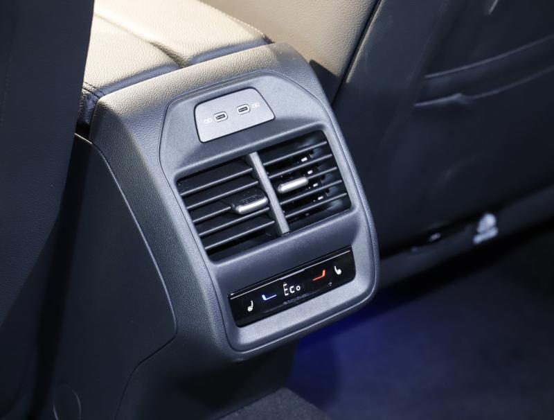Škoda Superb Combi L&K iV TSI DSG