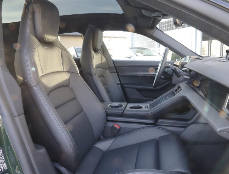 Porsche Taycan 4 Cross Turismo