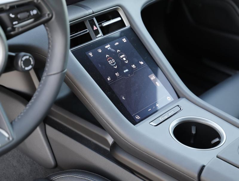 Porsche Taycan 4 Cross Turismo