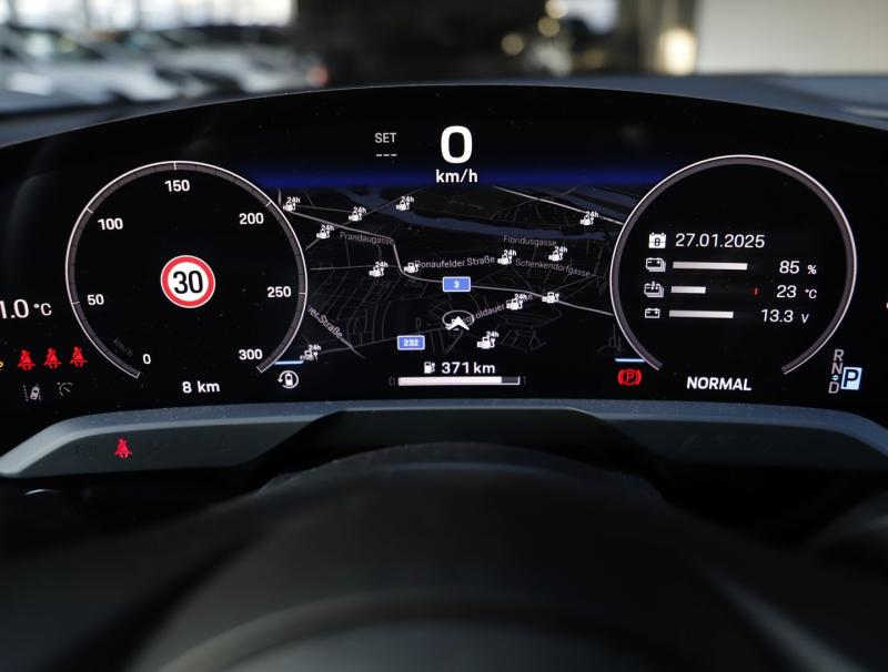 Porsche Taycan 4 Cross Turismo