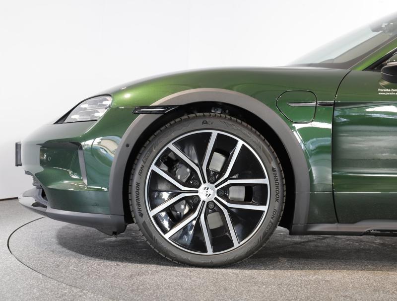 Porsche Taycan 4 Cross Turismo