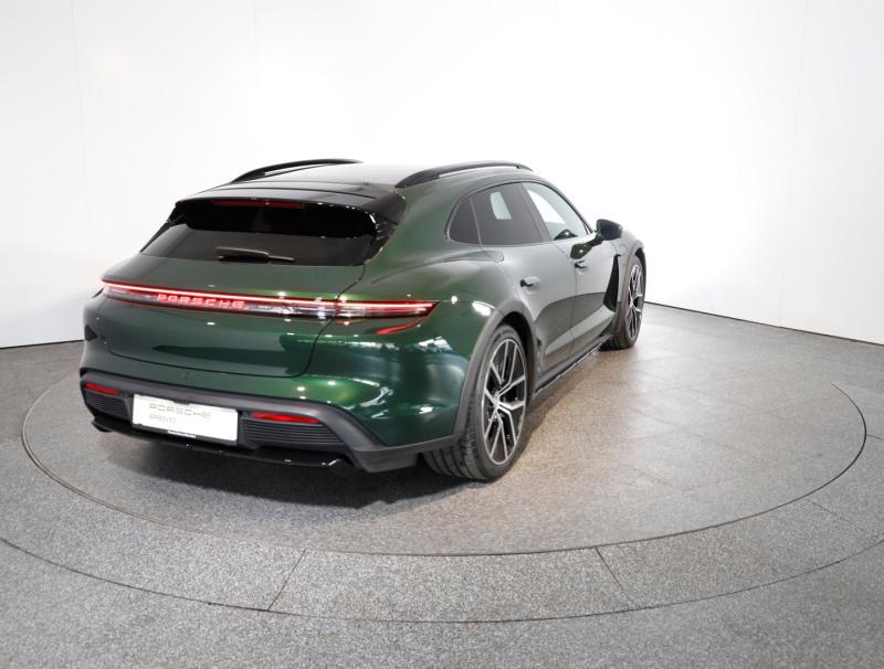 Porsche Taycan 4 Cross Turismo