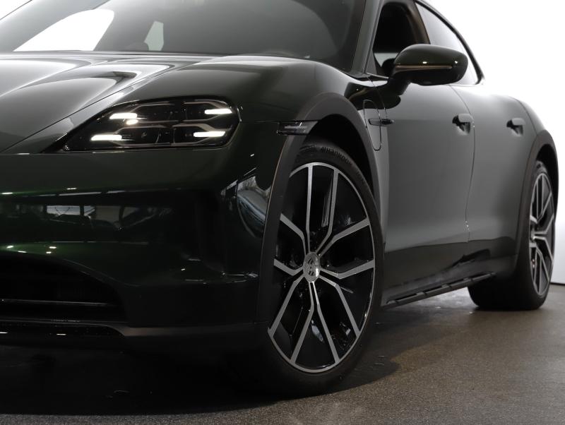 Porsche Taycan 4 Cross Turismo