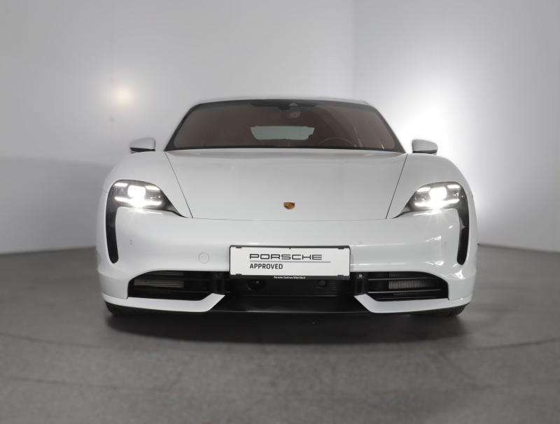 Porsche Taycan Turbo