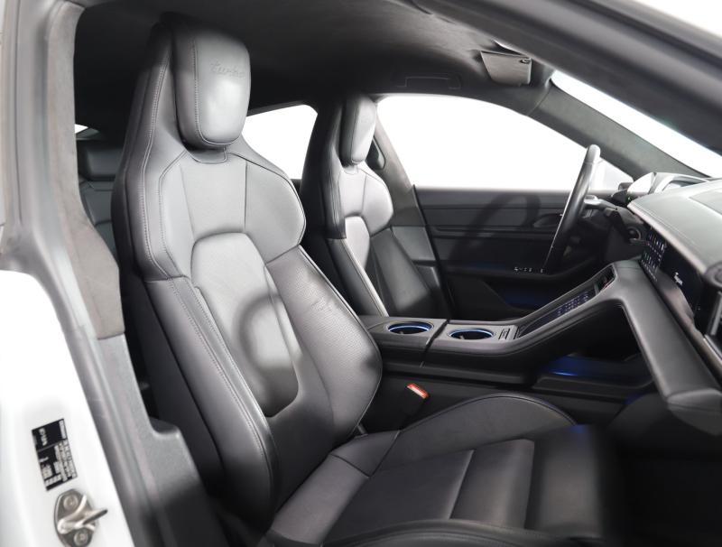 Porsche Taycan Turbo