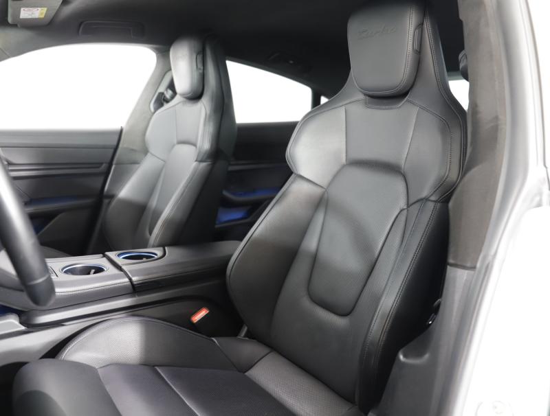 Porsche Taycan Turbo