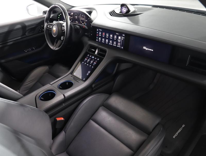 Porsche Taycan Turbo