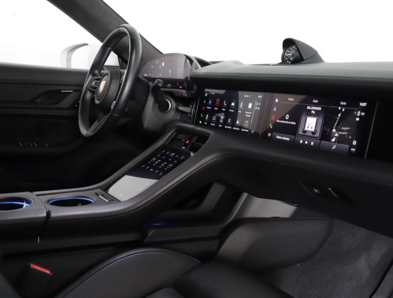 Porsche Taycan Turbo