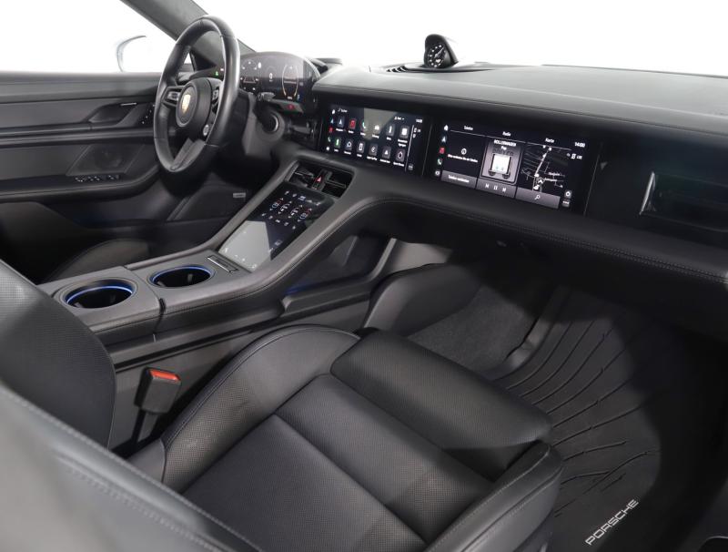 Porsche Taycan Turbo