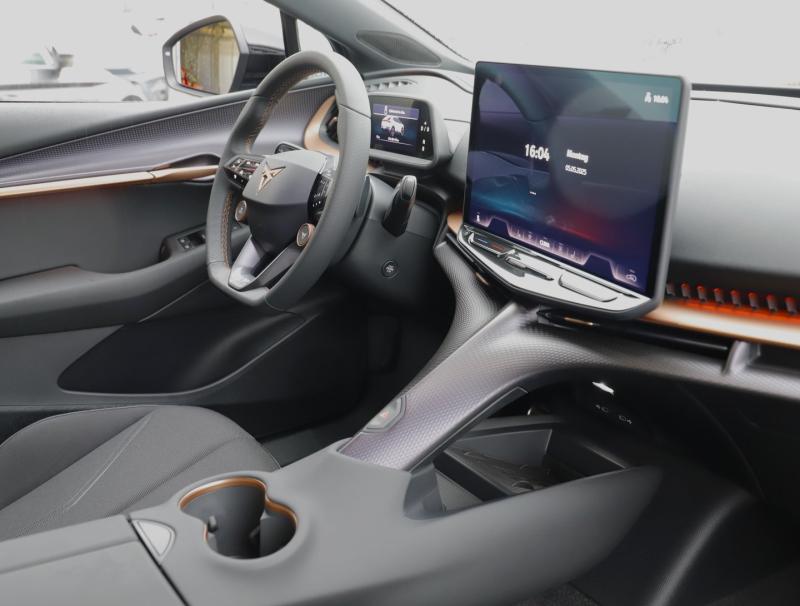 CUPRA Tavascan 210kW/286PS