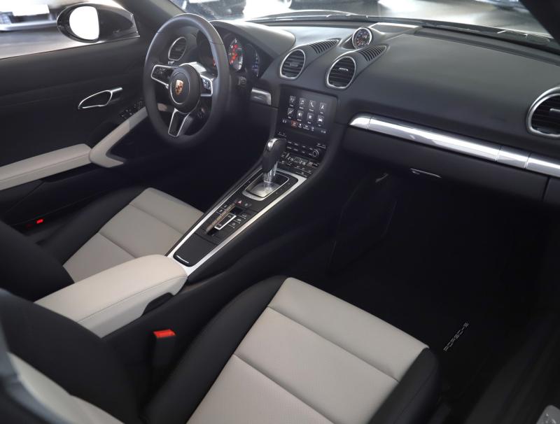 Porsche 718 Boxster S