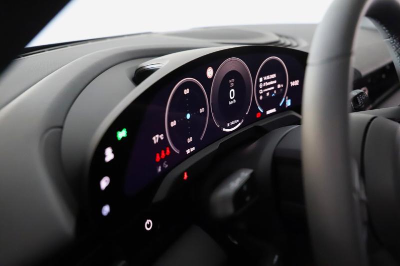 Porsche Taycan 4 Cross Turismo