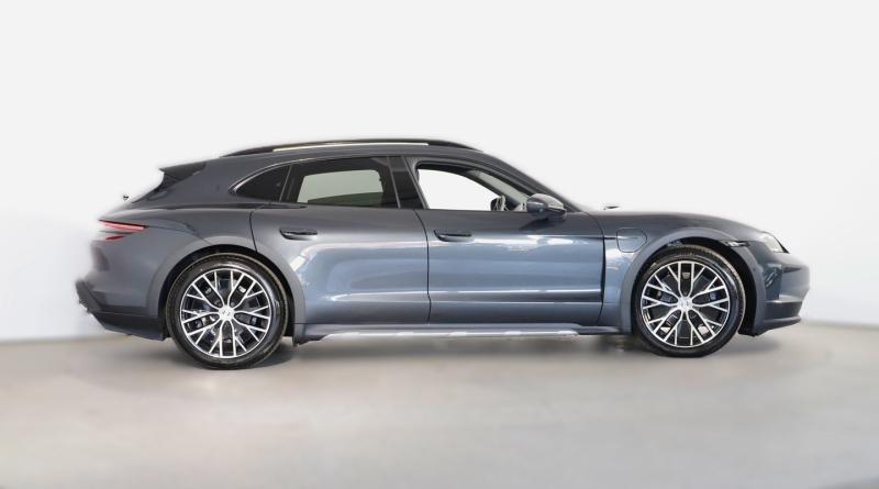 Porsche Taycan 4 Cross Turismo