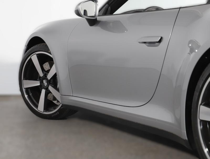 Porsche 911 Carrera Cabriolet