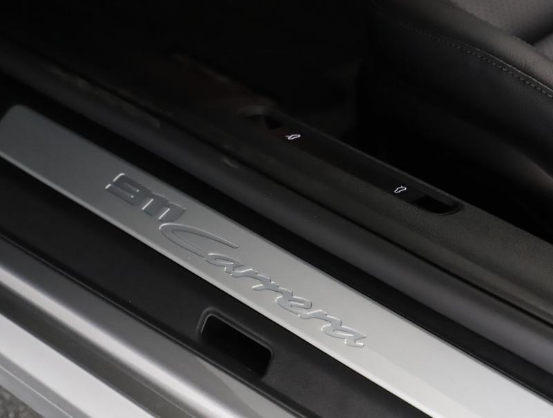 Porsche 911 Carrera Cabriolet