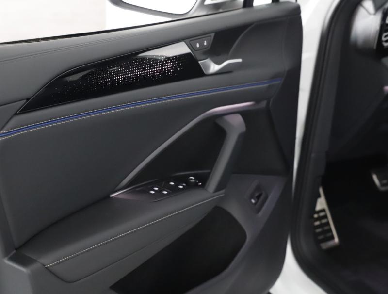 VW Tiguan R-Line TDI 4MOTION DSG