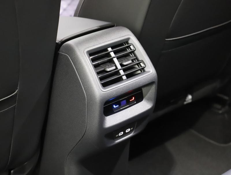 VW Tiguan R-Line TDI 4MOTION DSG