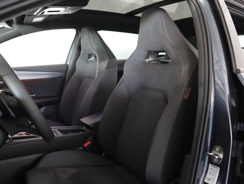 CUPRA Leon SP Kombi VZ e-HYBRID 200/272