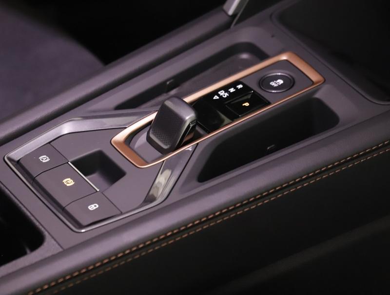 CUPRA Leon SP Kombi VZ e-HYBRID 200/272