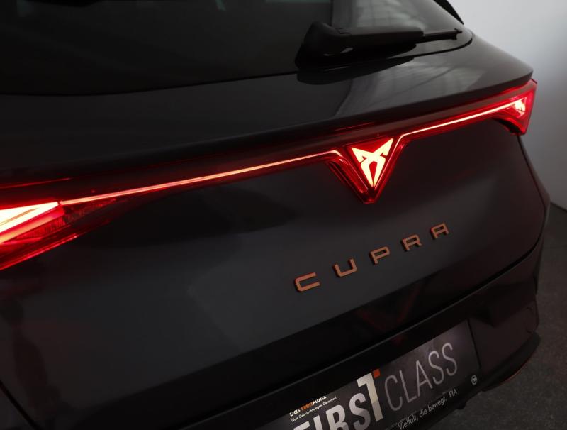CUPRA Leon SP Kombi VZ e-HYBRID 200/272