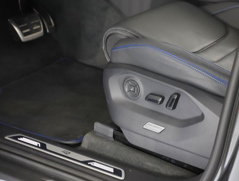 VW Touareg R eHybrid TSI 4MOTION